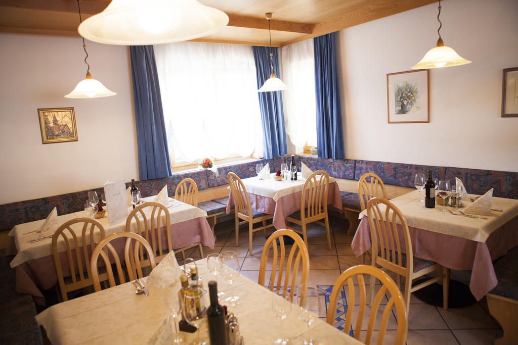 Ora / Auer Gasthaus Abram מראה חיצוני תמונה